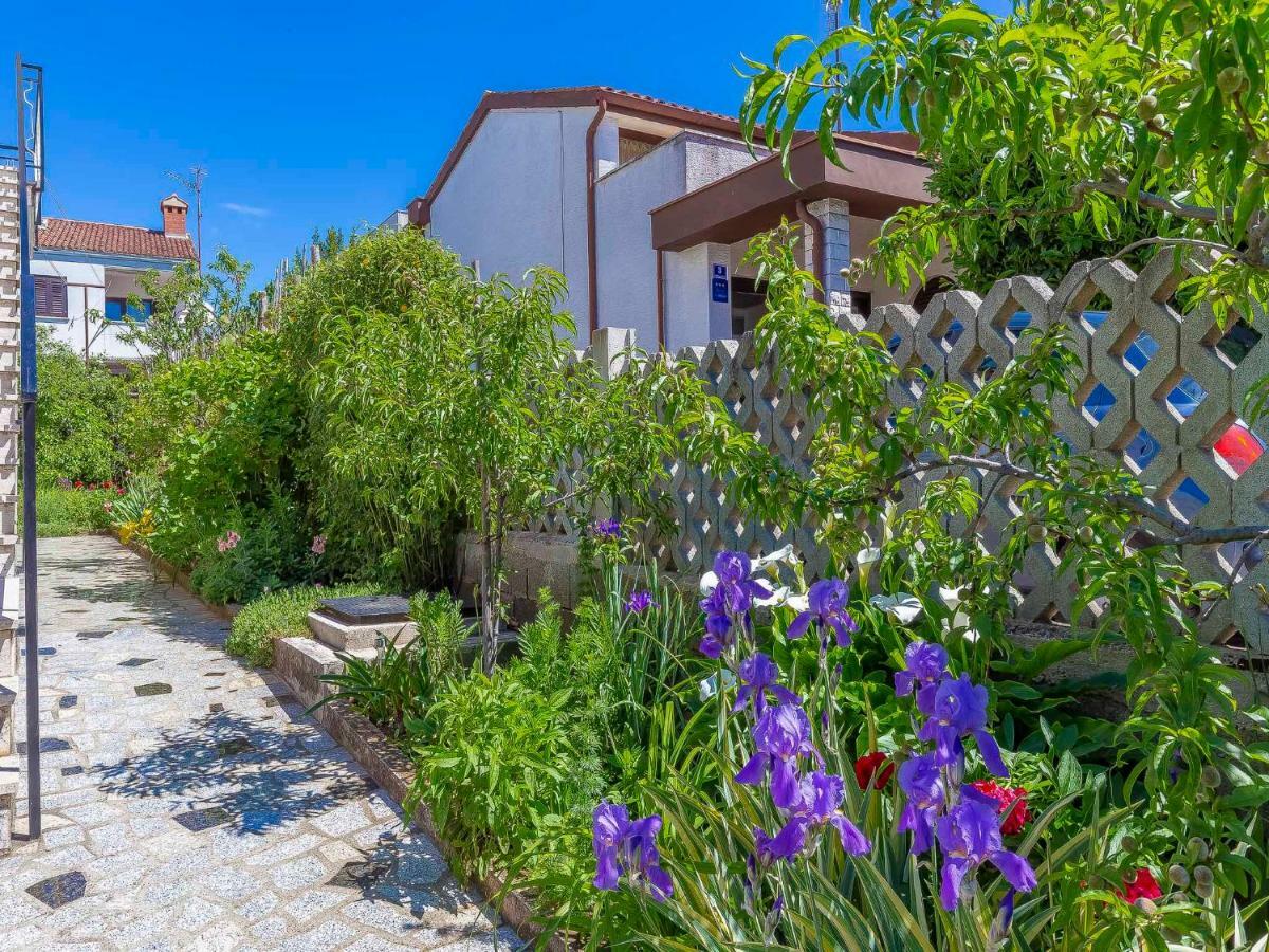 Appartamento Mira Porec Esterno foto
